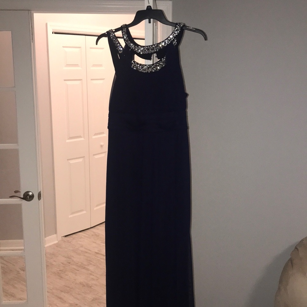 WOMENS GOWN